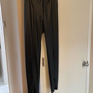 Lysse leather like leggings. M